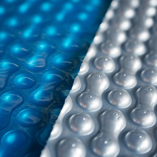 Manta Térmica Cubre Piscinas Double Bubble Kaltemp 4x7 mts | Blue/Silver 500 Micras